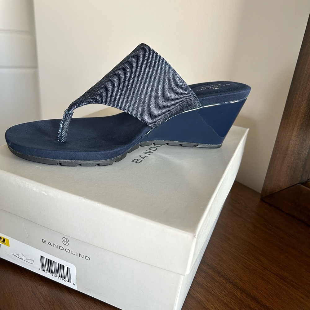 New, never worn w/box